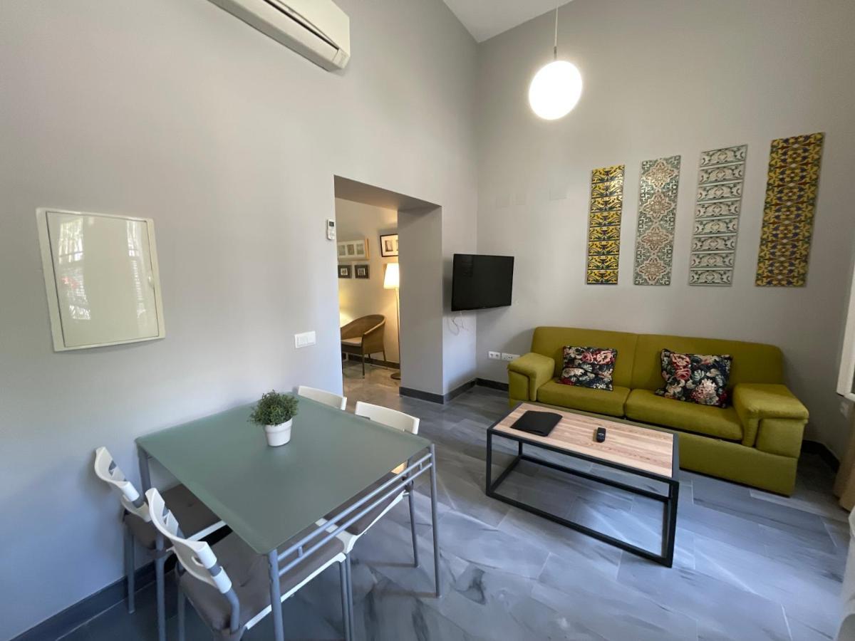 DreamsApt Curtidores 6 Suites AT Sevilla Exterior foto